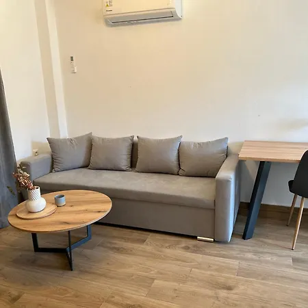 Sirines アパート Ofrínion