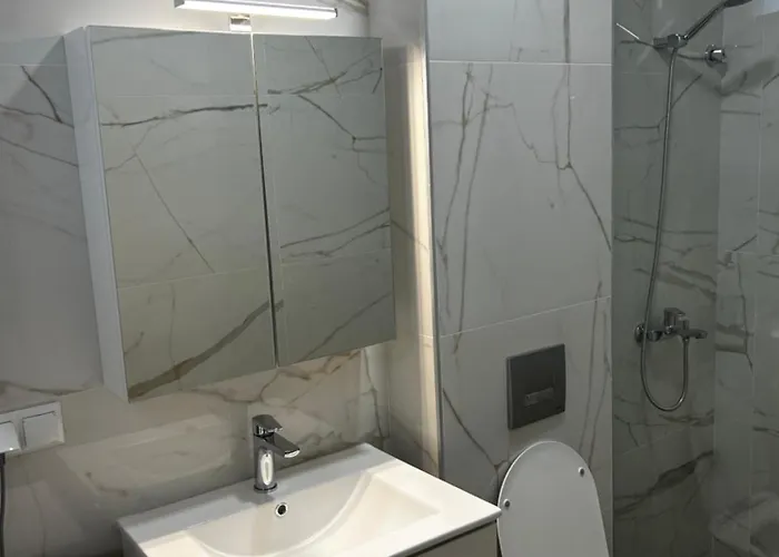 アパート Sirines