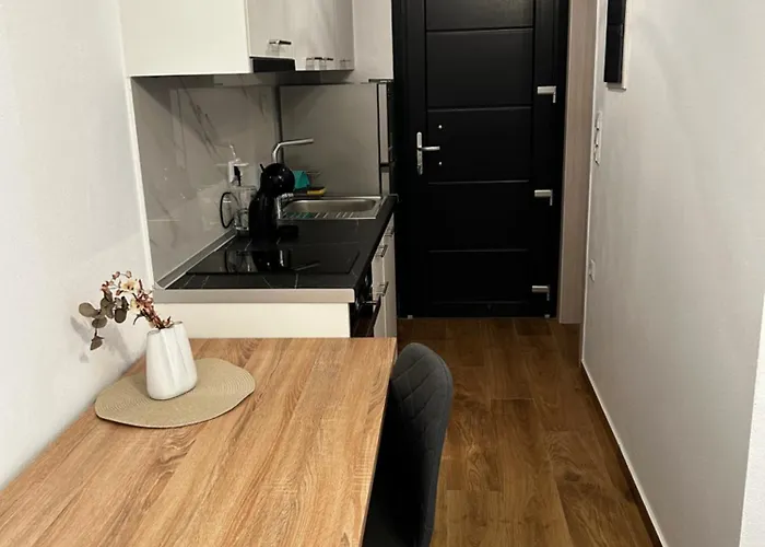 アパート Sirines *