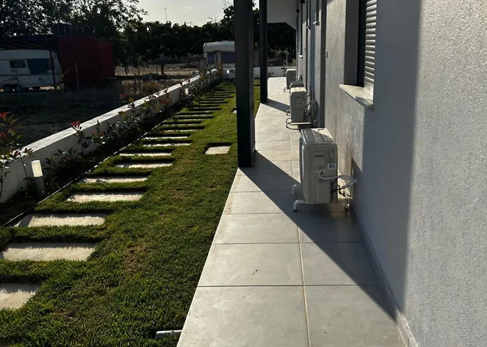 Sirines アパート Ofrínion